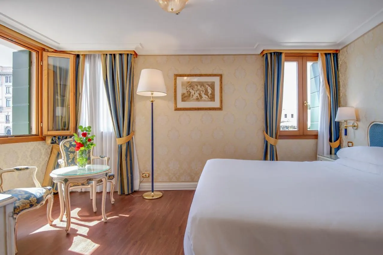 Hotel Antiche Figure Venice