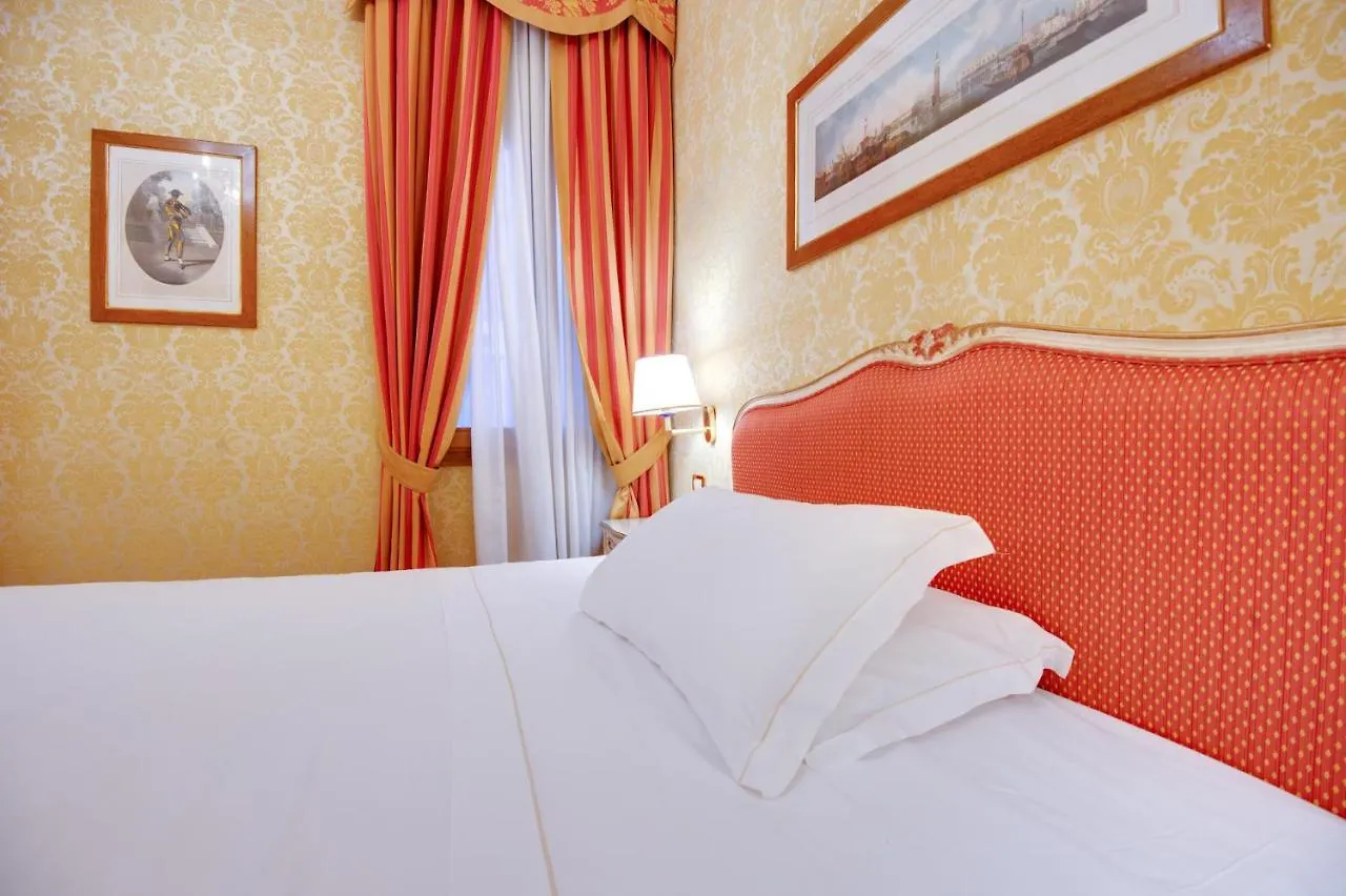 Hotel Antiche Figure Venice