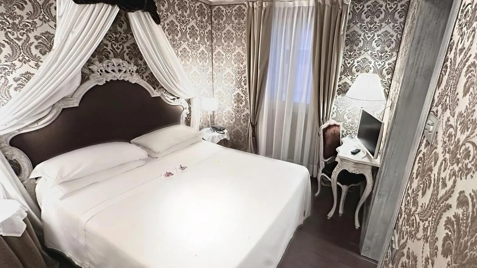 Hotel Antiche Figure Venice Italy