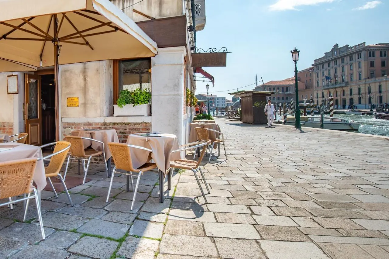 ***  Hotel Antiche Figure Venice Italy
