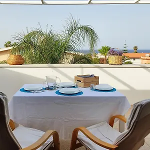 ritas-apartments.sicilyhotelsitaly.net/
