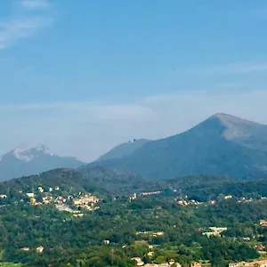 lakes-and-hills-apartment.it-lombardy.com/