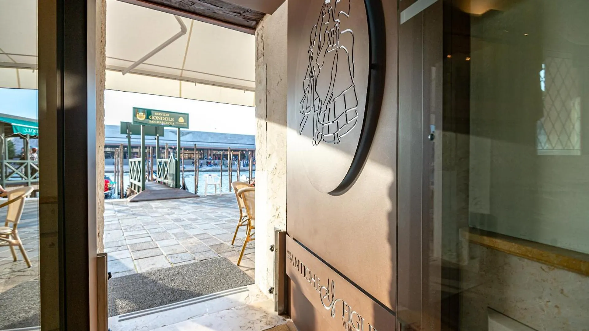 Hotel Antiche Figure Venedig 3*,