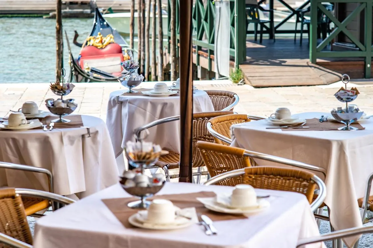 Hotel Antiche Figure Venedig